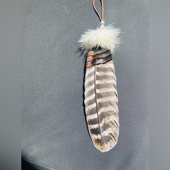 Native American Indian smudging and prayer feather. Or rearview mirror - Picture 3 of 4